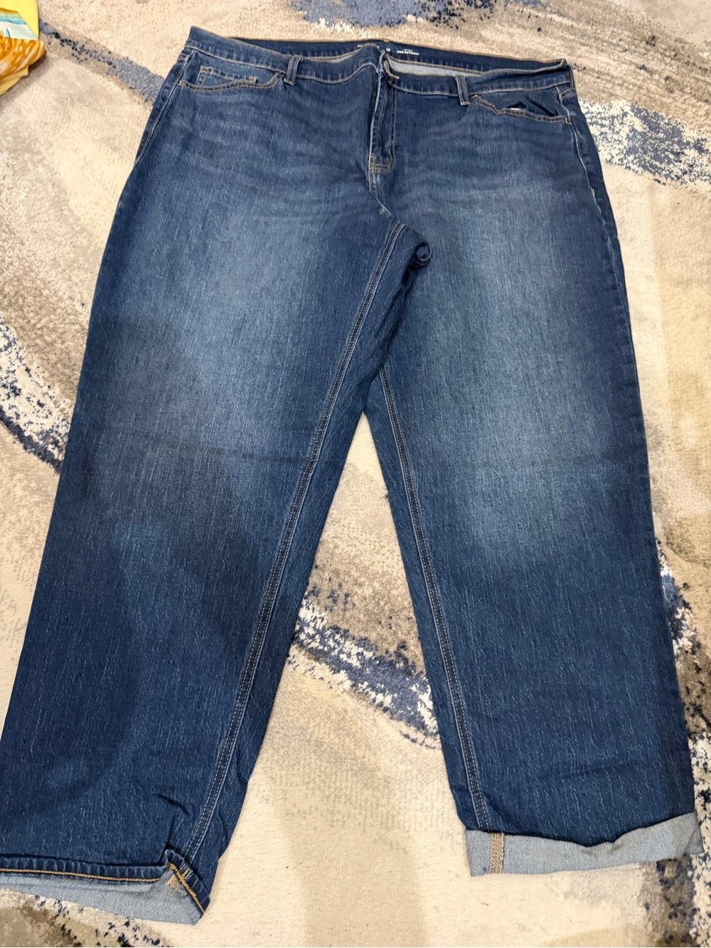 Old Navy Women’s Size 20 Mid-Rise WOW Boyfriend Jeans Dark Wash